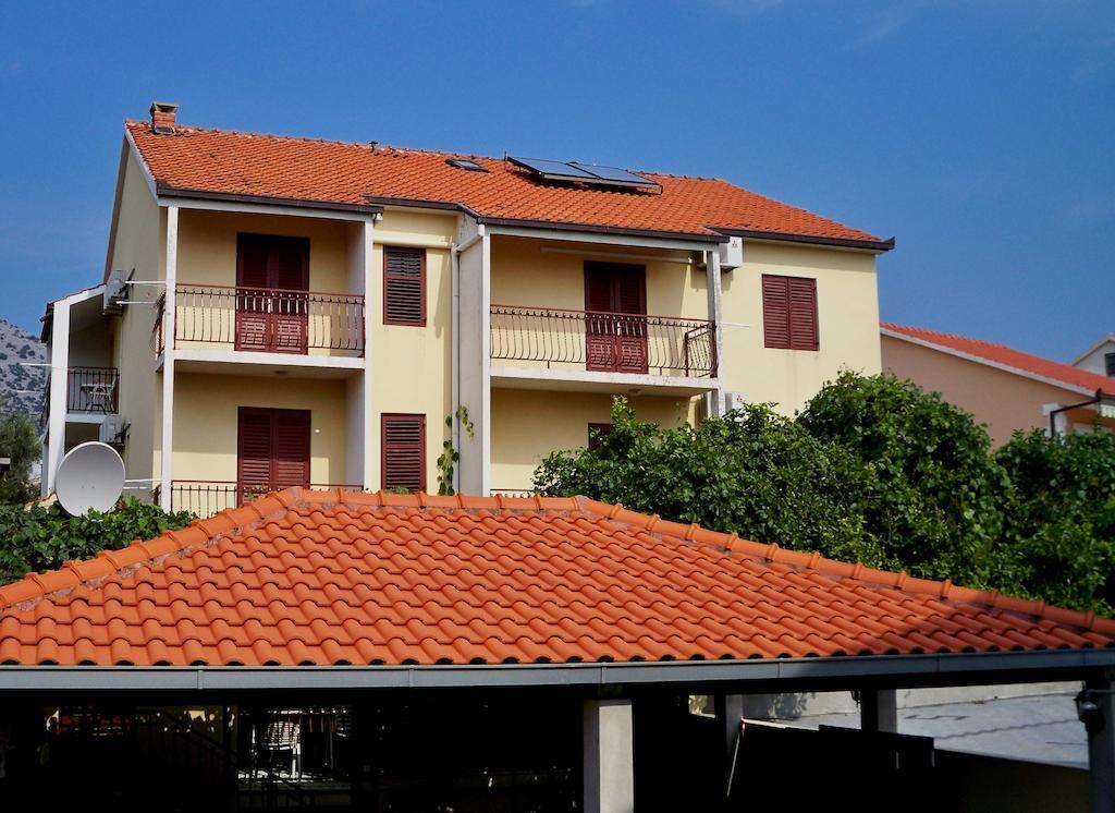 Guesthouse Lucic Orebić Exteriör bild